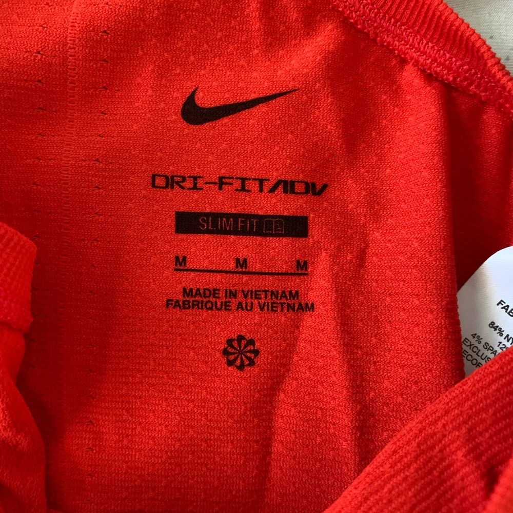 Nike Slim Fit Tank Top size Medium - Picture 3 of 6